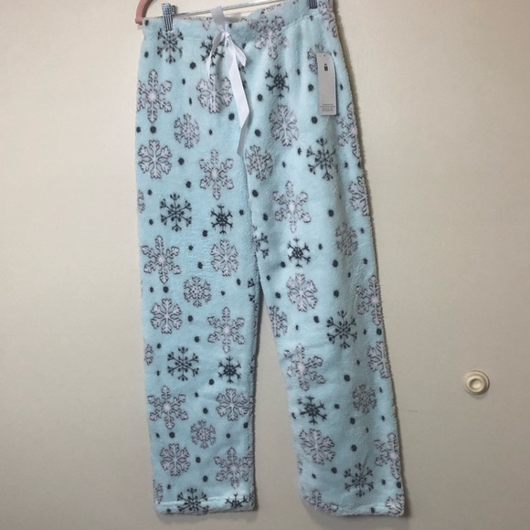 Women's Sleep and Co Fleece Pajama Pants. Blue with Snowflakes. Size Medium. NWT - Picture 3 of 6